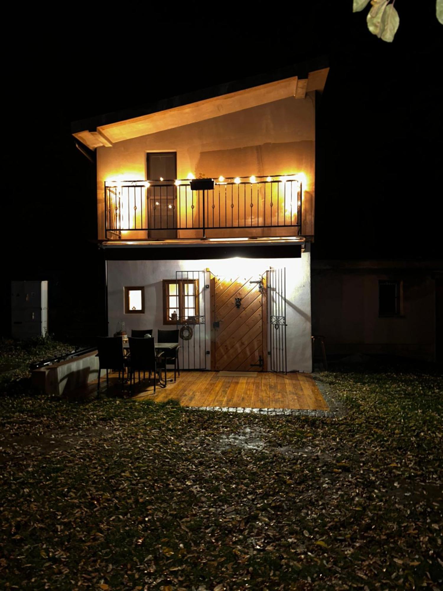 Ubytovani Na Sklipku Prace Bagian luar foto