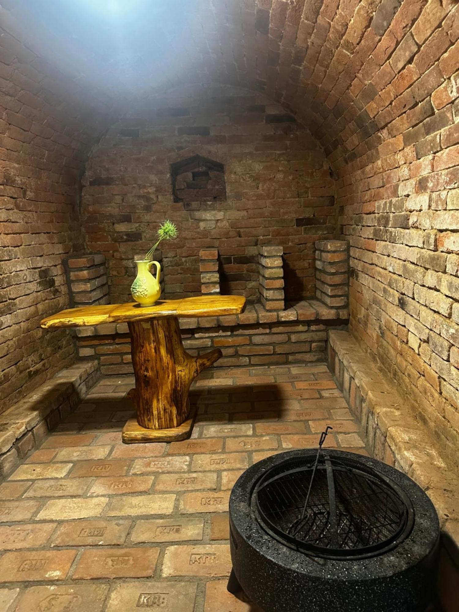 Ubytovani Na Sklipku Prace Bagian luar foto